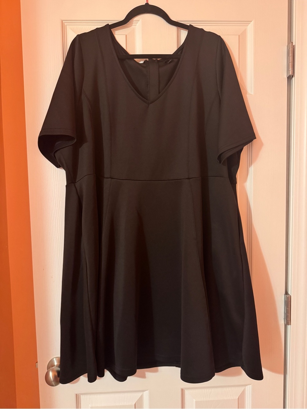 Torrid 4X Black V-Neck Short Sleeve Mini Dress